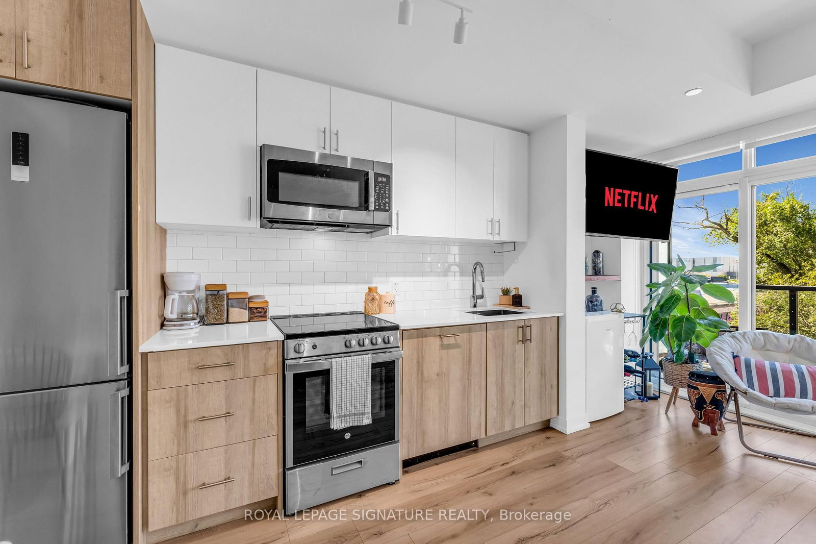 1195 The Queensway, Unit 317 - Photo 13