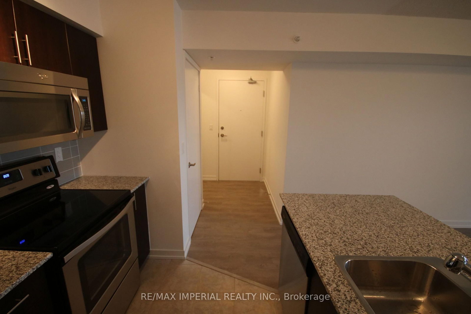 1410 Dupont Street, Unit 710 - Photo 5