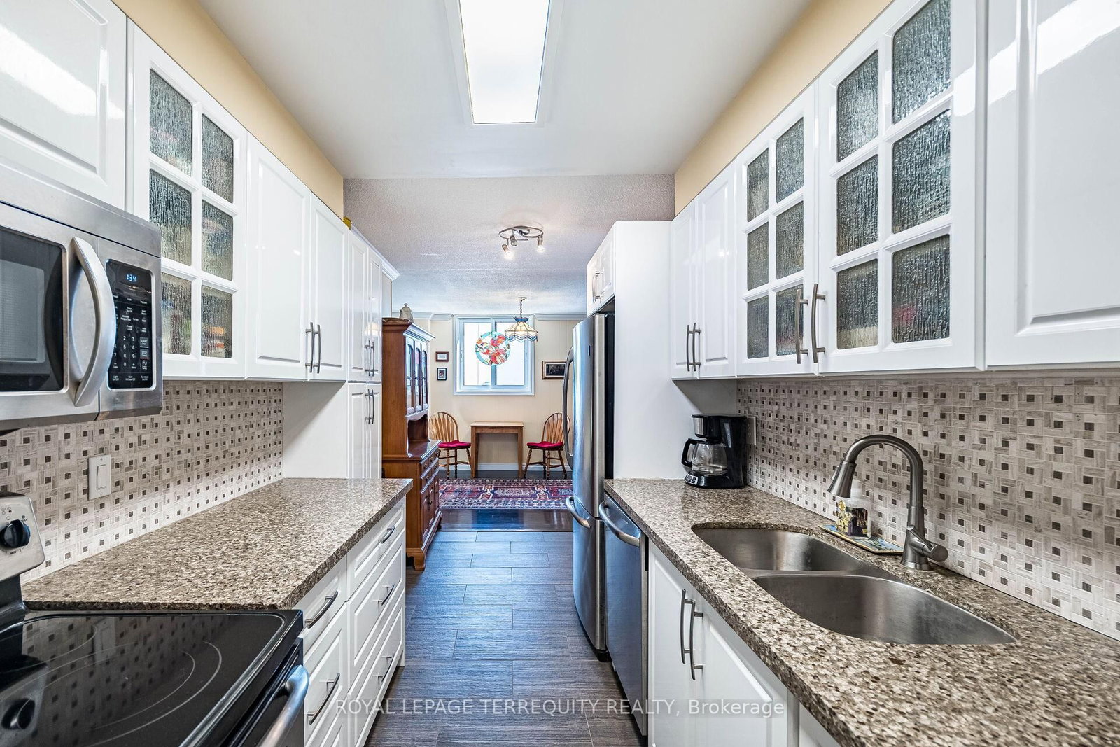 812 Burnhamthorpe Road, Unit 1907 - Photo 11