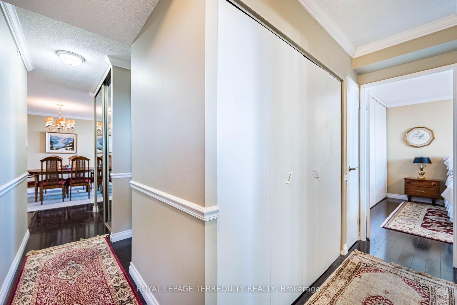 812 Burnhamthorpe Road, Unit 1907 - Photo 16