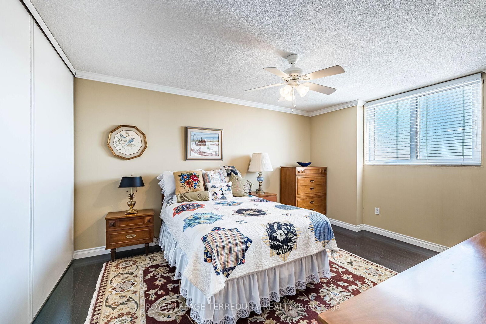 812 Burnhamthorpe Road, Unit 1907 - Photo 18