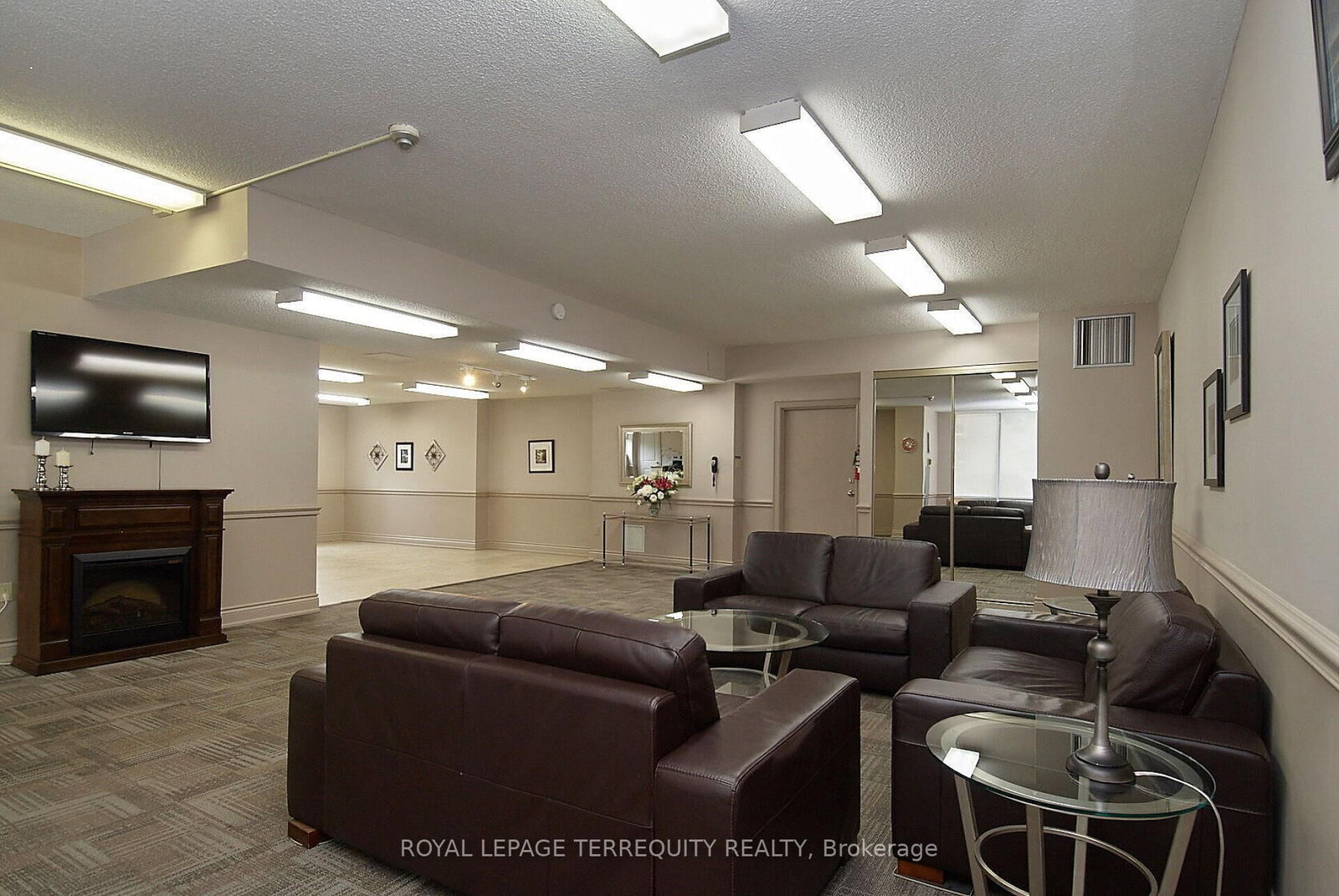 812 Burnhamthorpe Road, Unit 1907 - Photo 27