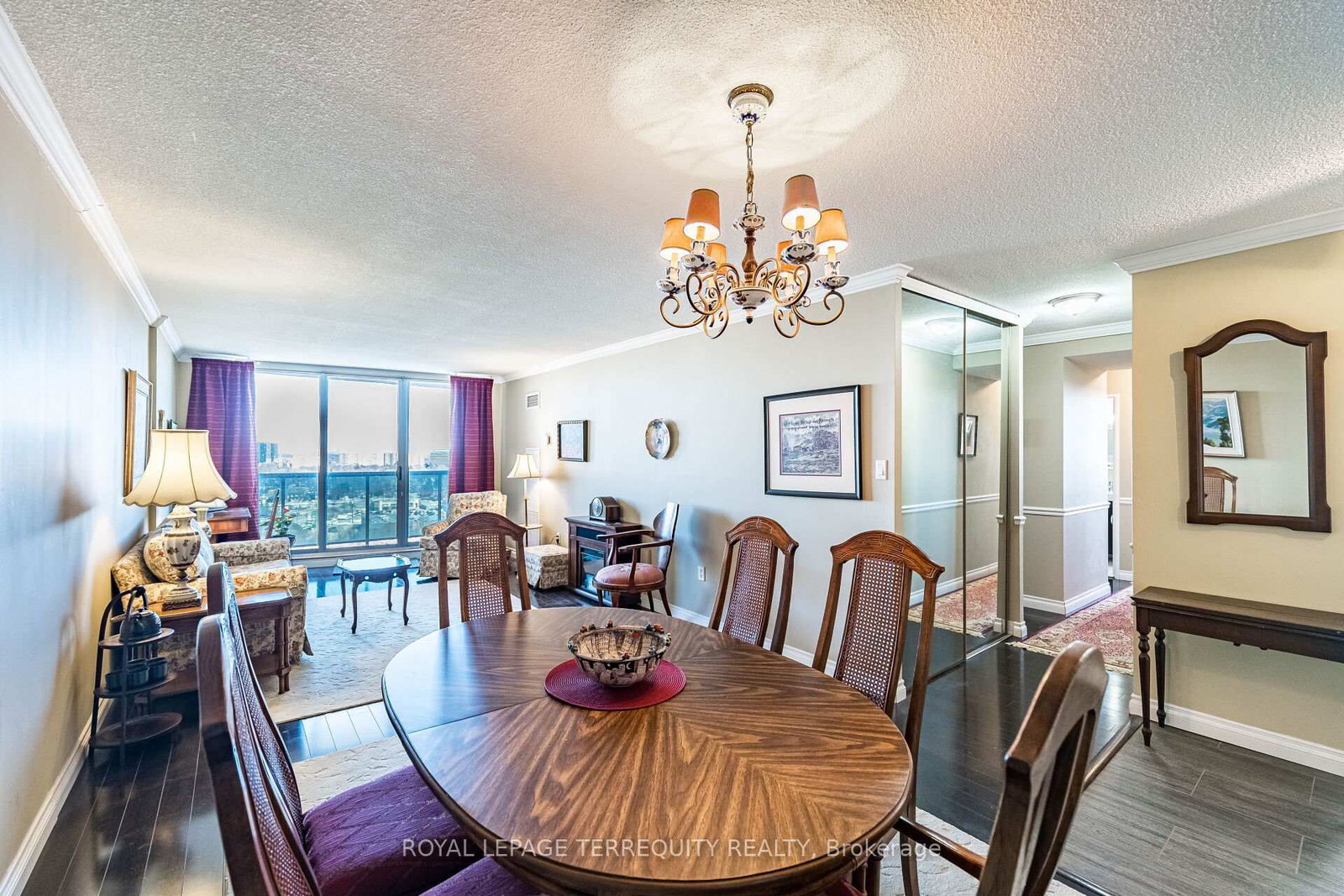 812 Burnhamthorpe Road, Unit 1907 - Photo 7