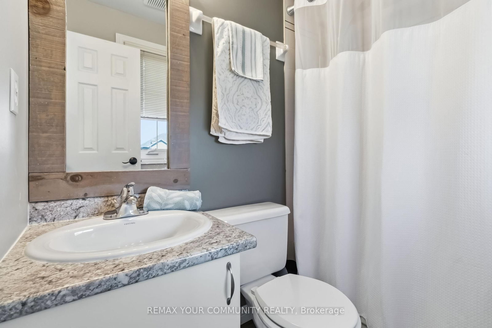 4184 Vermont Crescent - Photo 35