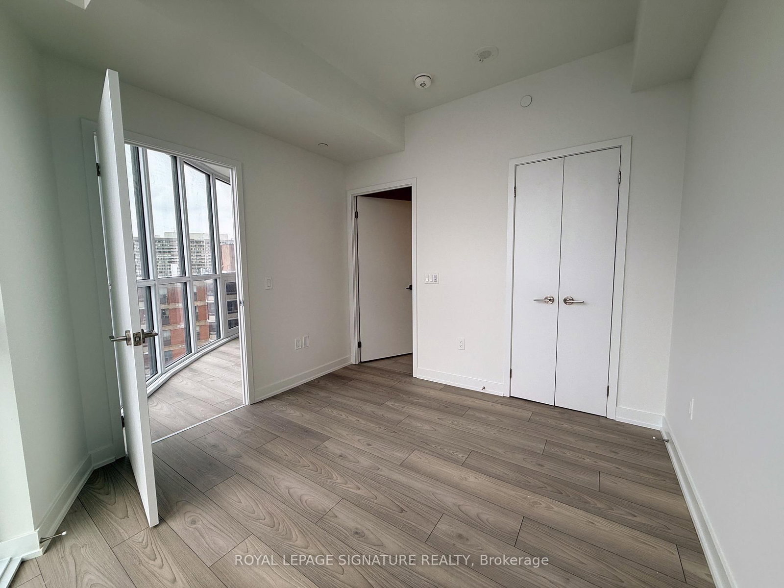 1 Fairview Road E, Unit 1009 - Photo 13