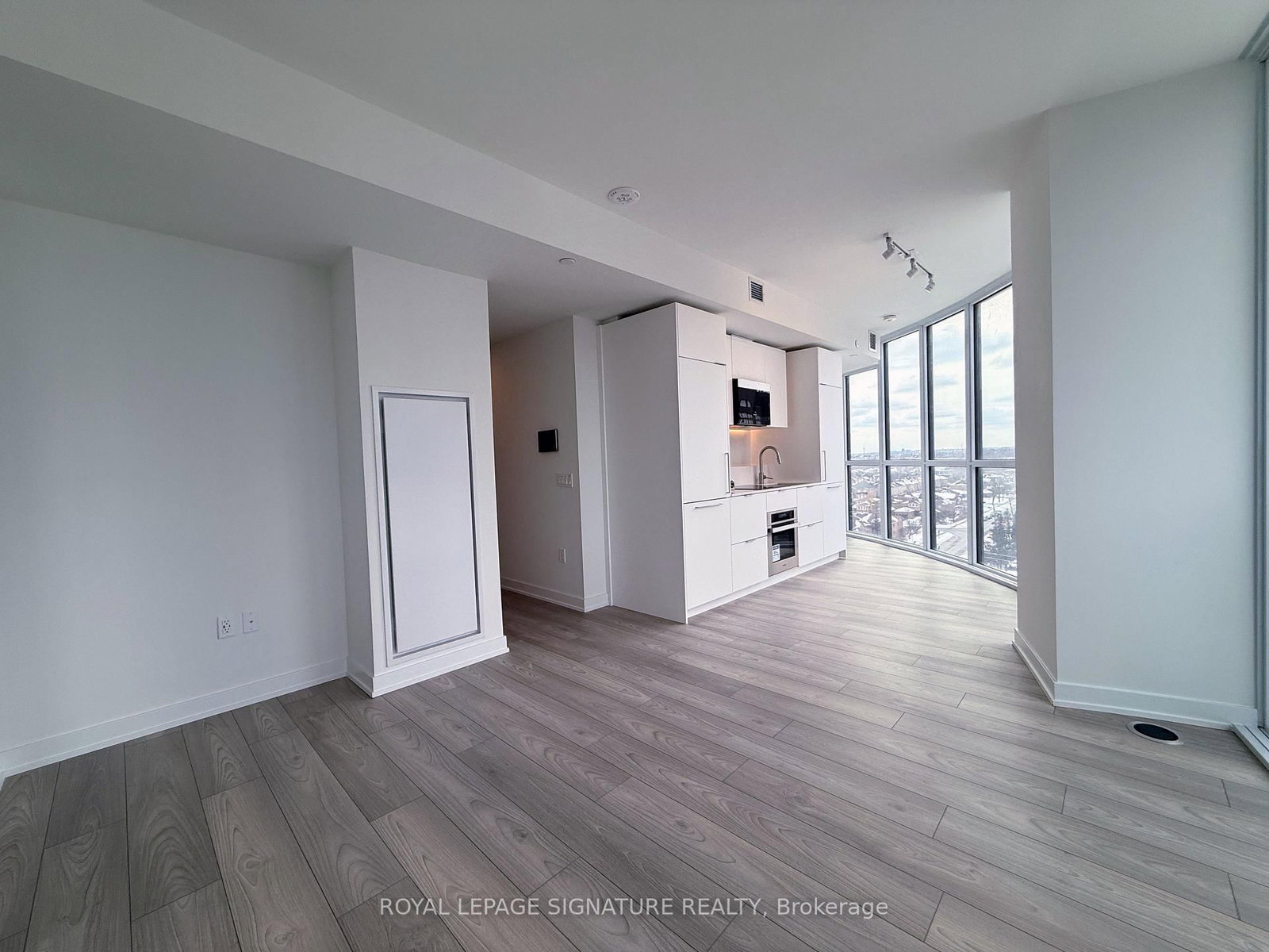 1 Fairview Road E, Unit 1009 - Photo 8