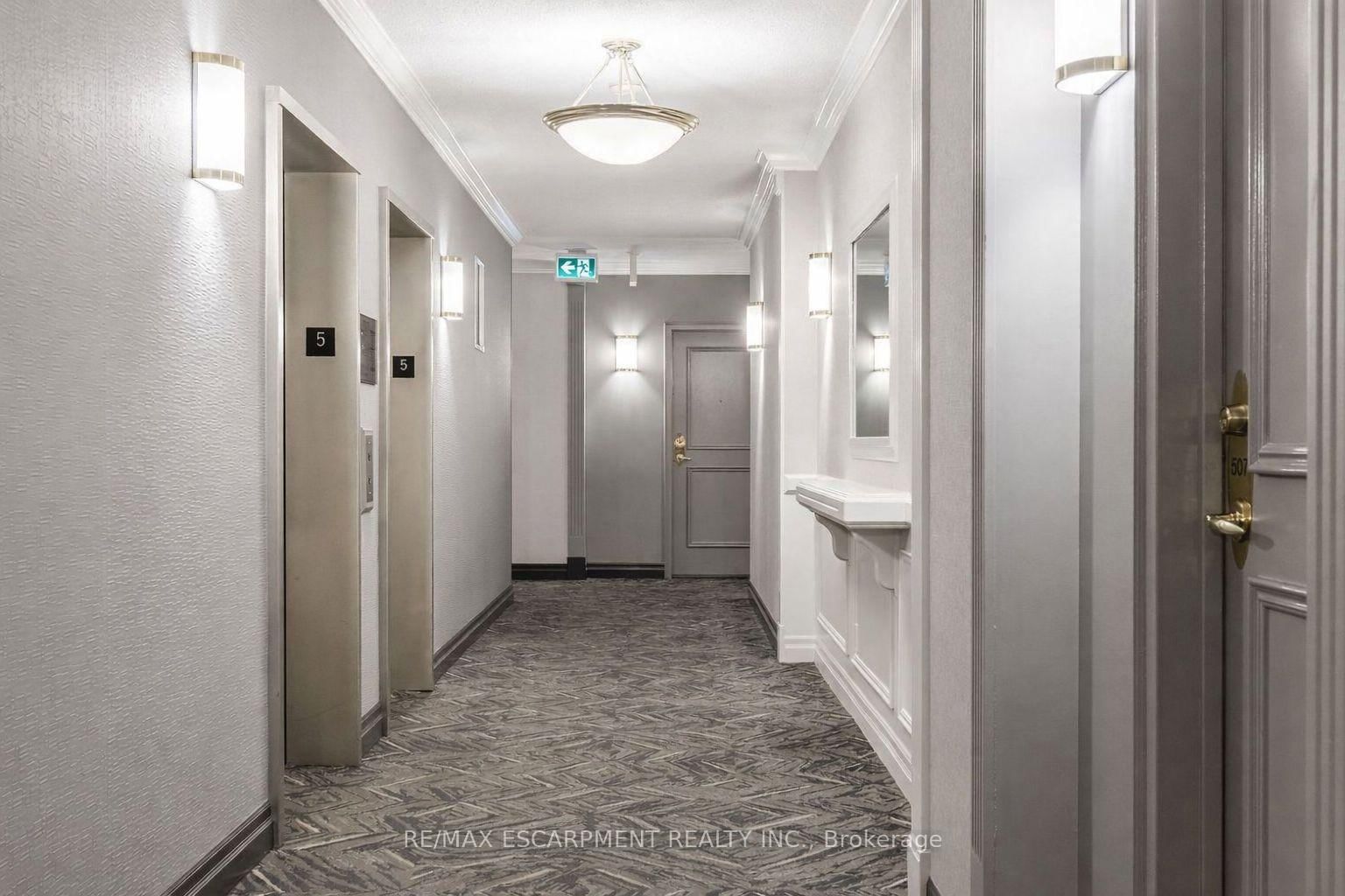 40 Old Mill Road, Unit 507 - Photo 4