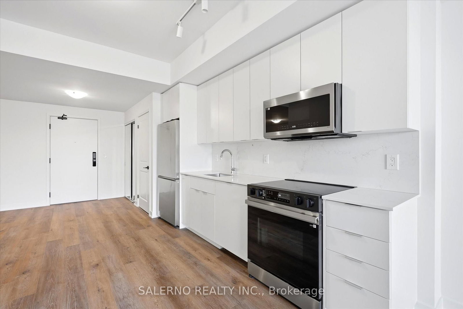 2075 Lakeshore Road, Unit 305 - Photo 12