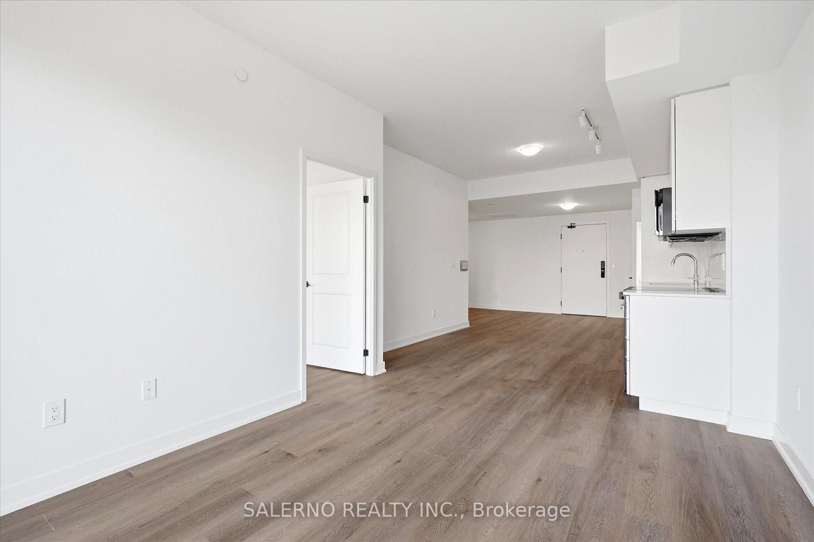 2075 Lakeshore Road, Unit 305 - Photo 14