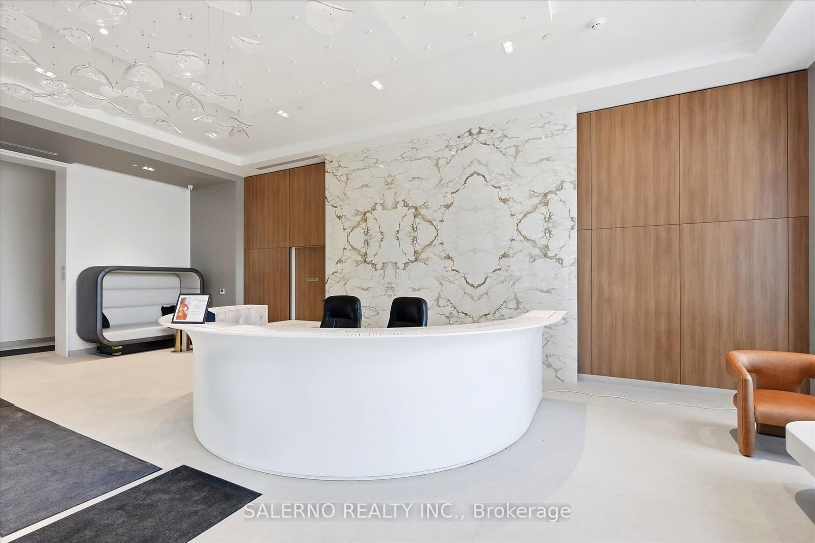 2075 Lakeshore Road, Unit 305 - Photo 2