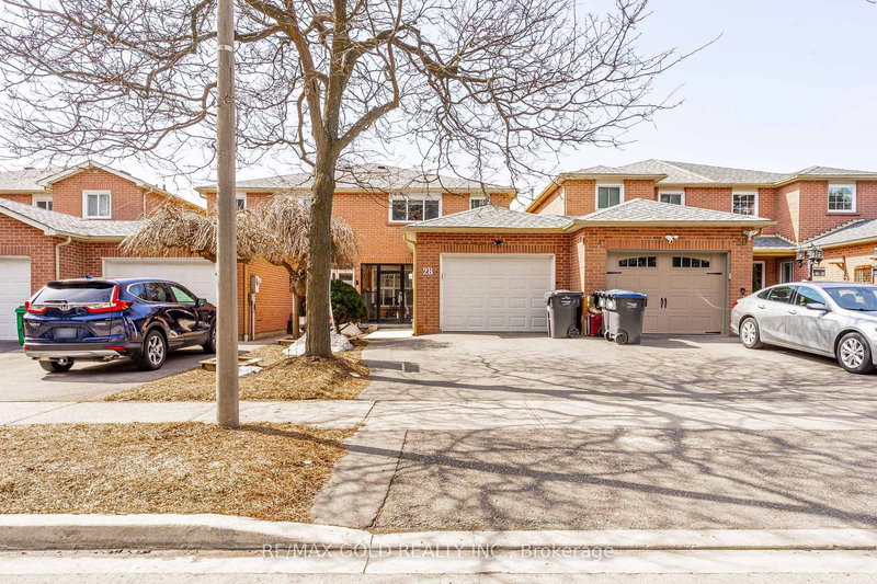 28 Silverstream Rd, Brampton, L6Z 3W5 | Image 2