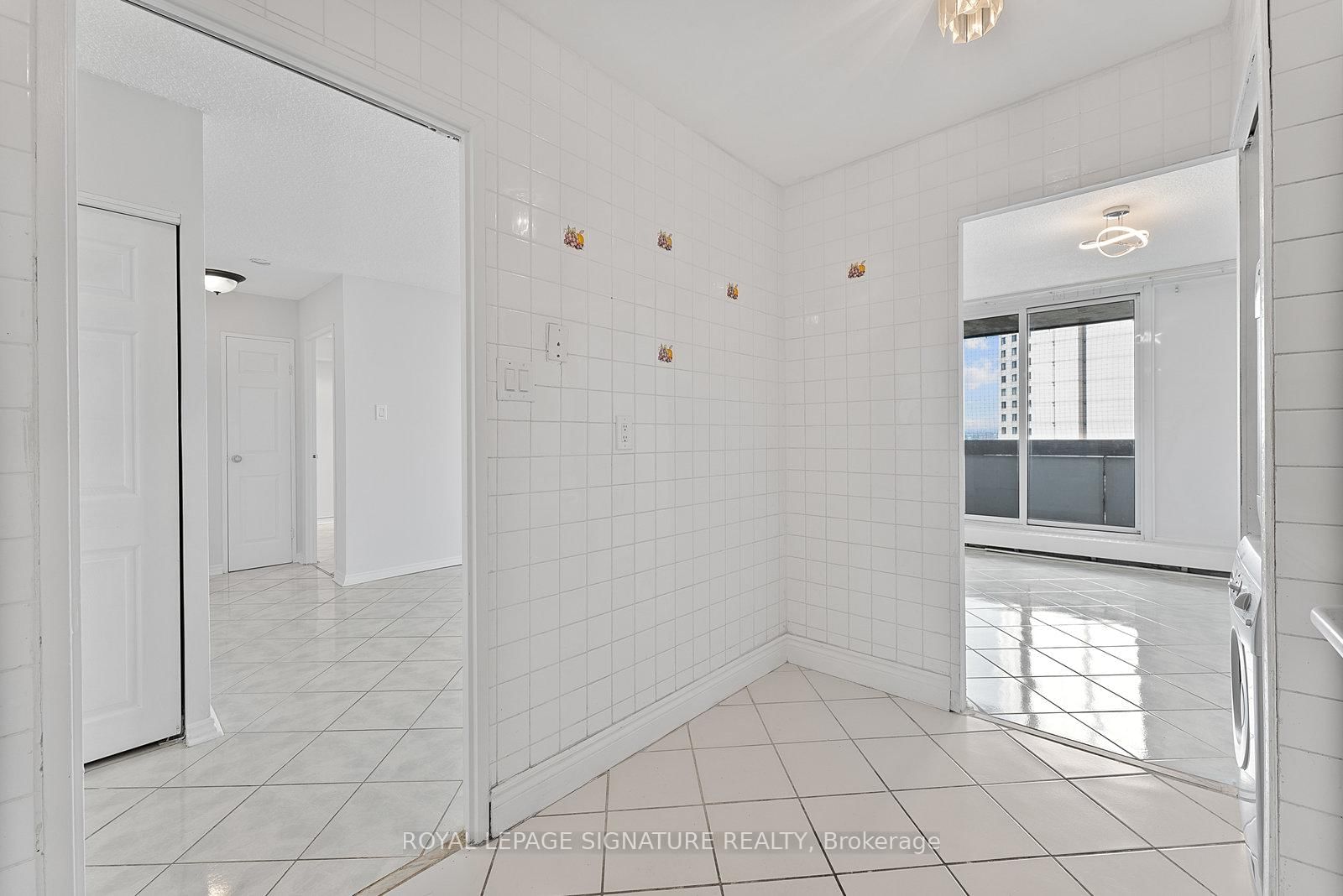 5 San Romanoway, Unit 906 - Photo 13