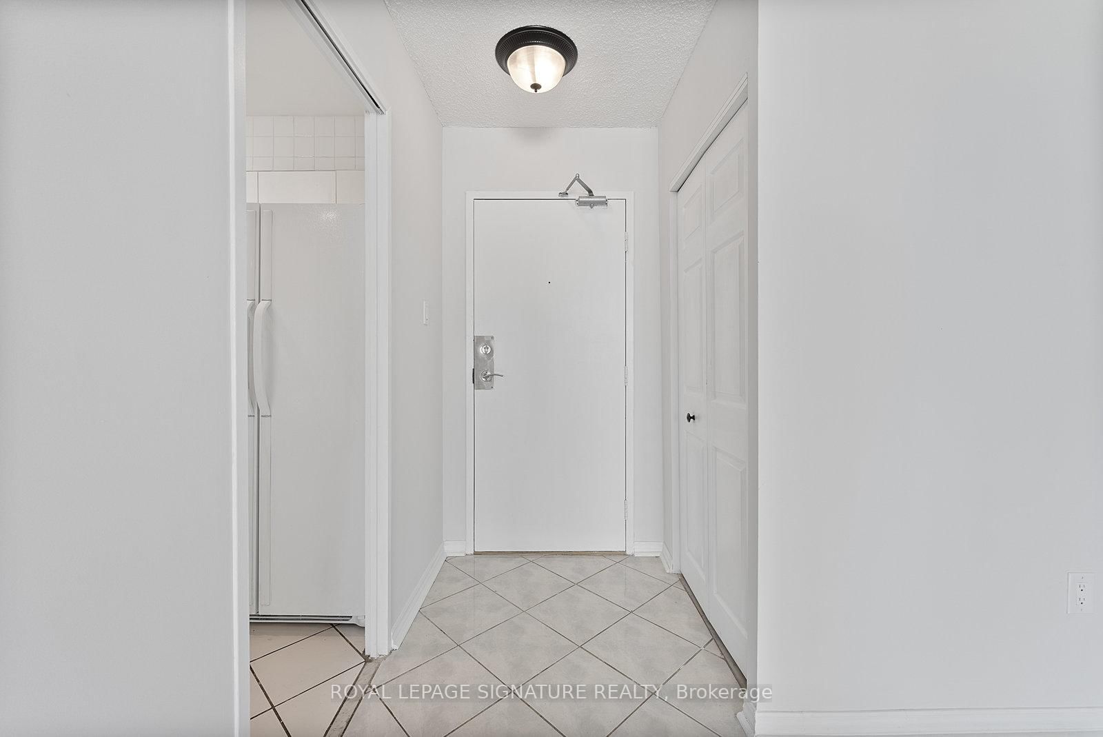 5 San Romanoway, Unit 906 - Photo 3