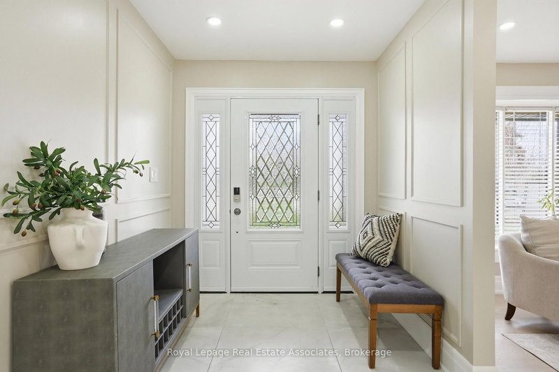 161 Mill St, Halton Hills, L7G 2C4 | Image 3