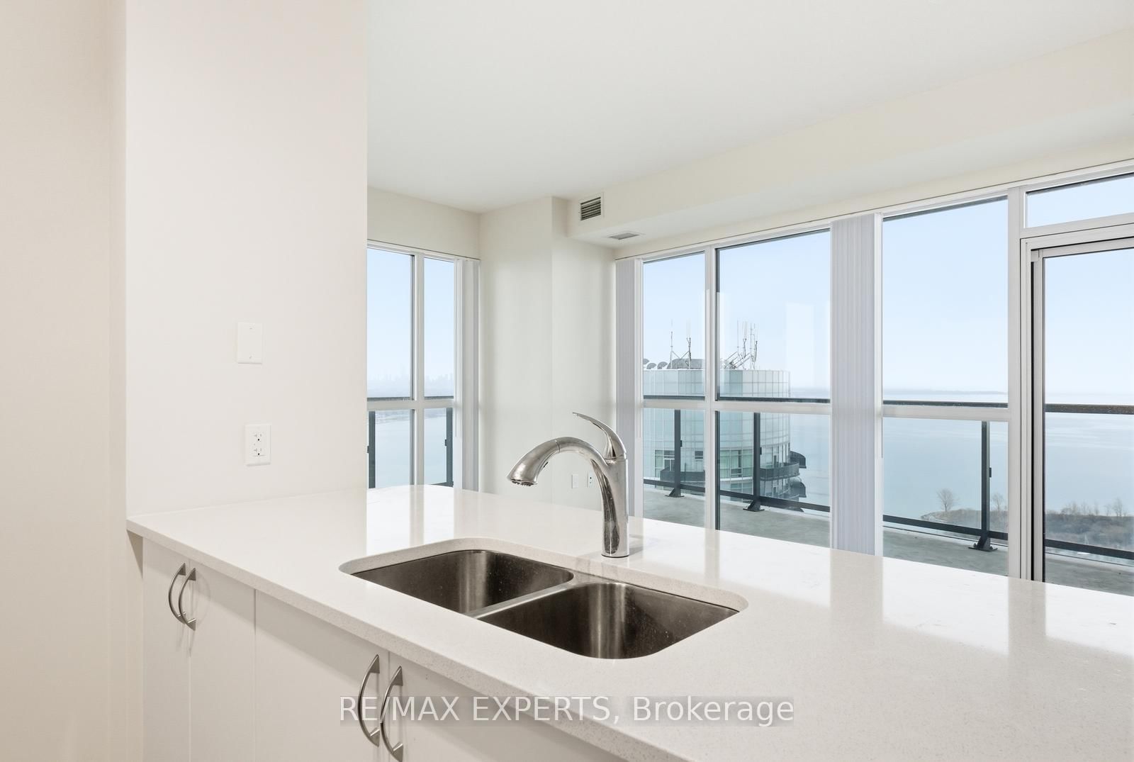 38 Annie Craig Drive, Unit 3502 - Photo 11