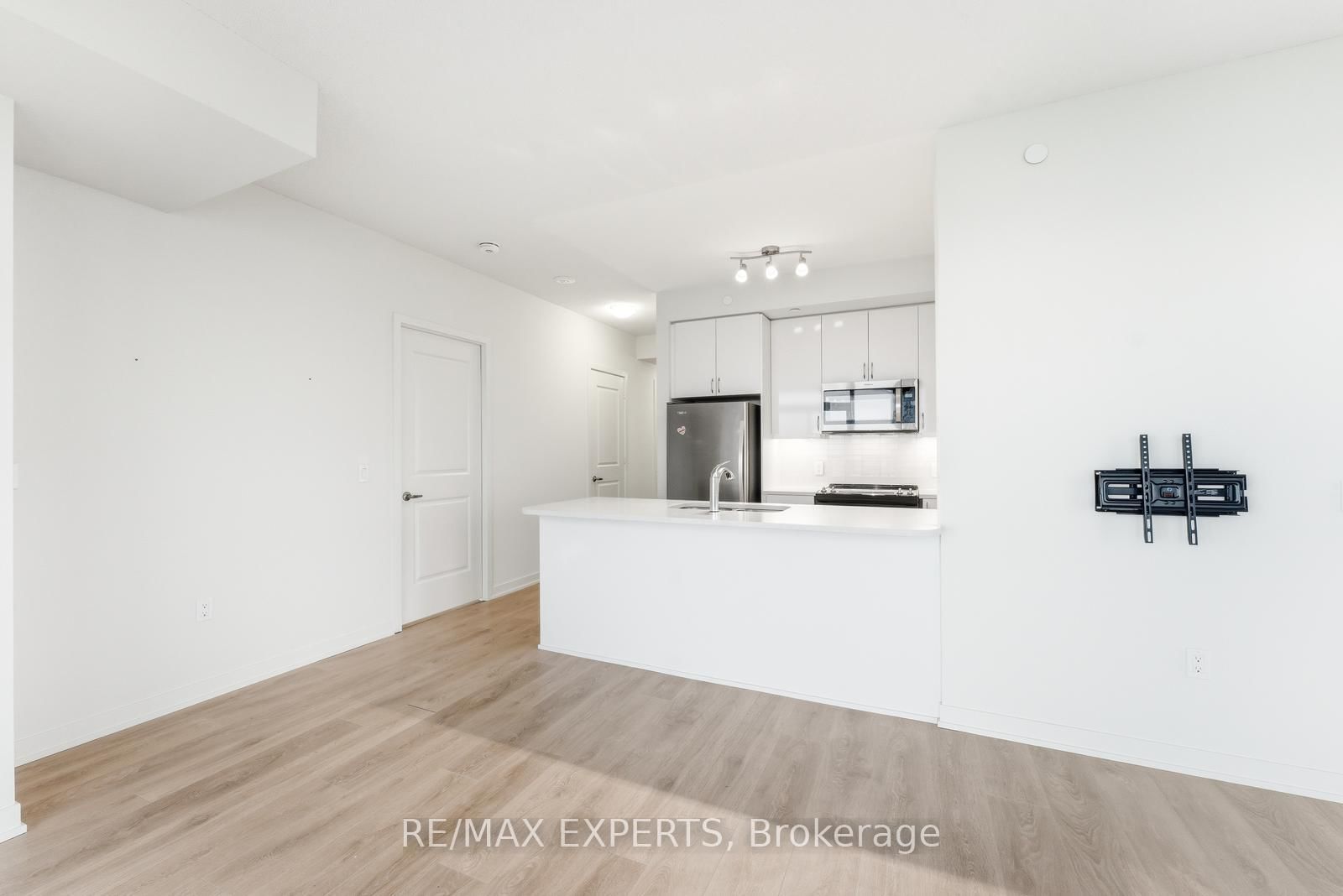 38 Annie Craig Drive, Unit 3502 - Photo 9