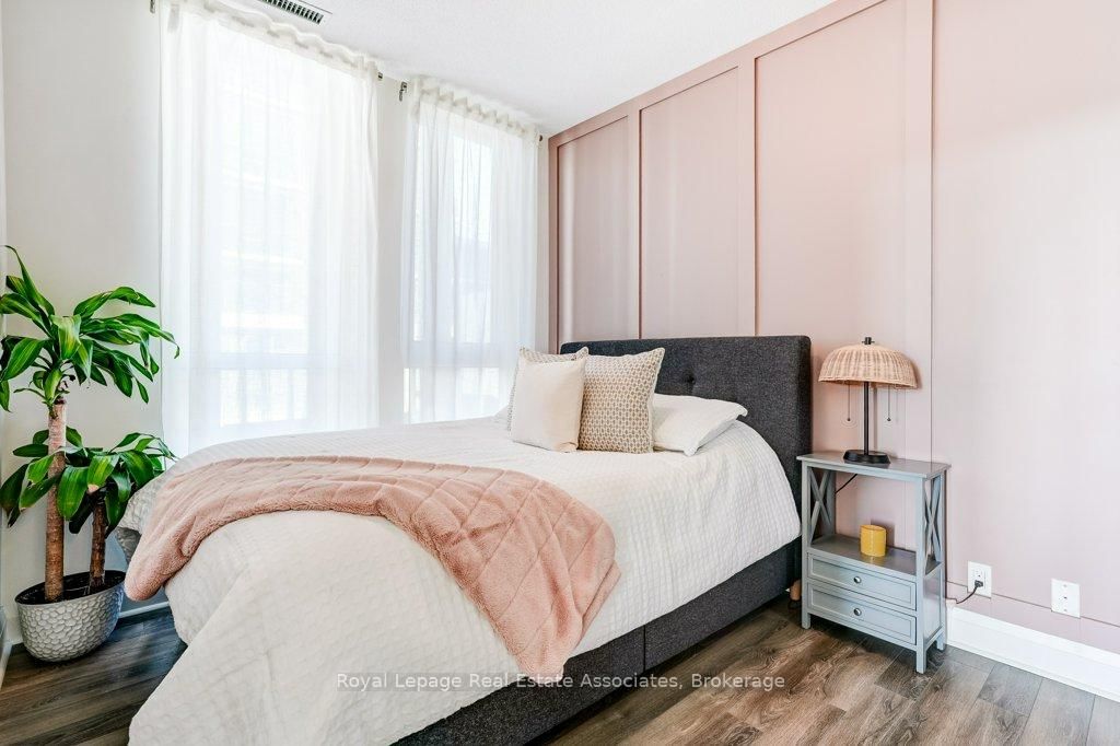 15 Zorra Street, Unit 209 - Photo 14