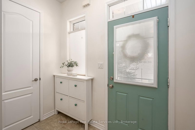 1522 Tough Gate, Milton, L9T 8Y6 | Image 2