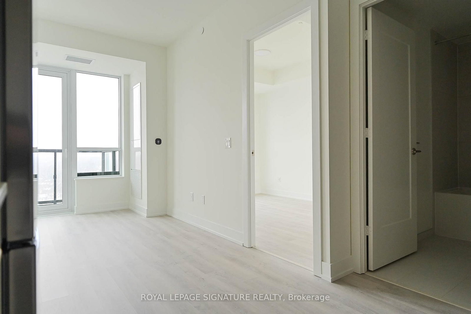 60 Central Park Road Way, Unit 1608 - Photo 3