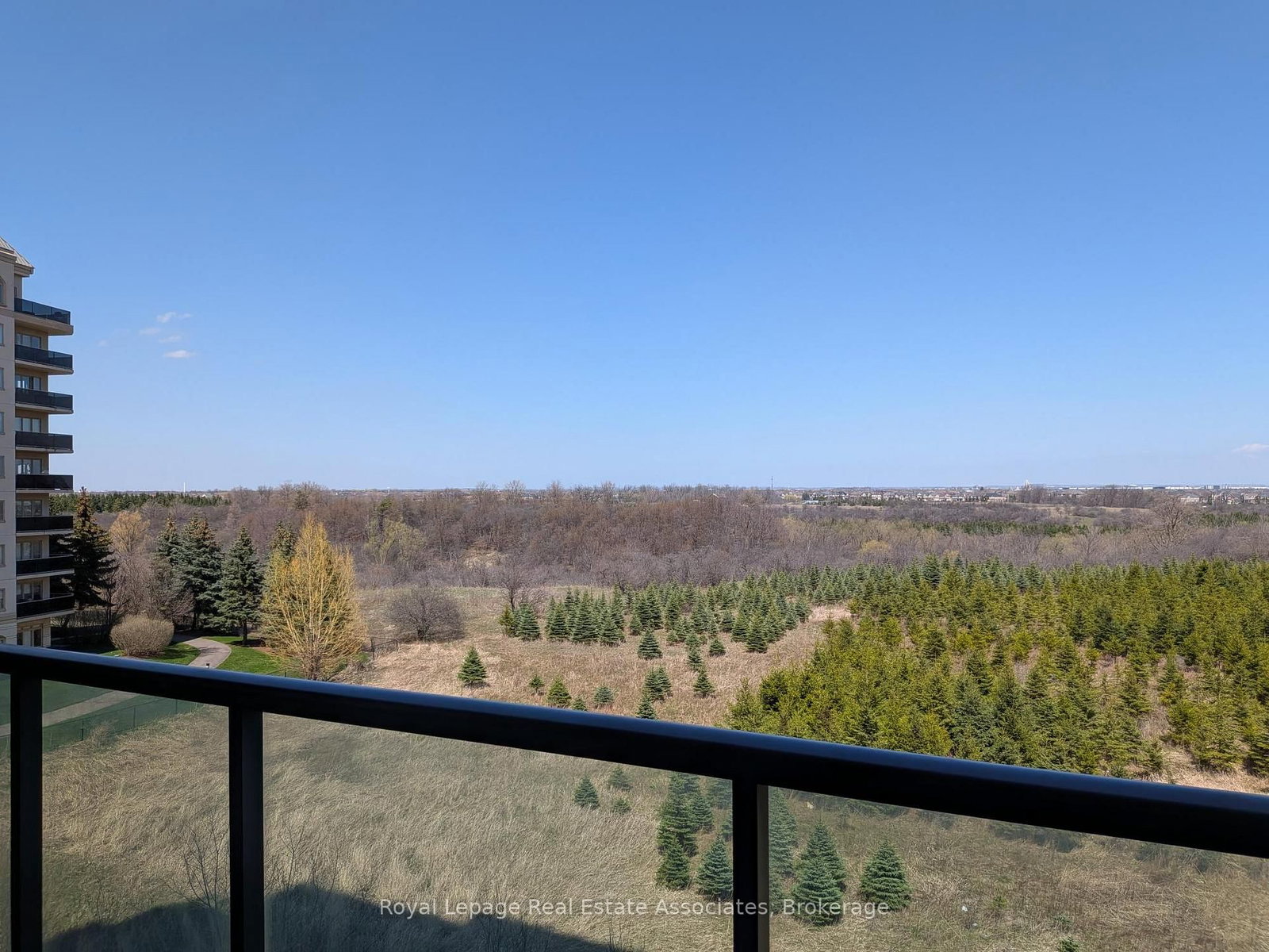 45 Yorkland Boulevard, Unit 405 - Photo 7