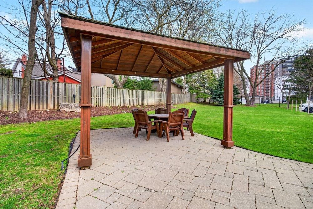 1225 North Shore Boulevard E, Unit 307 - Photo 31