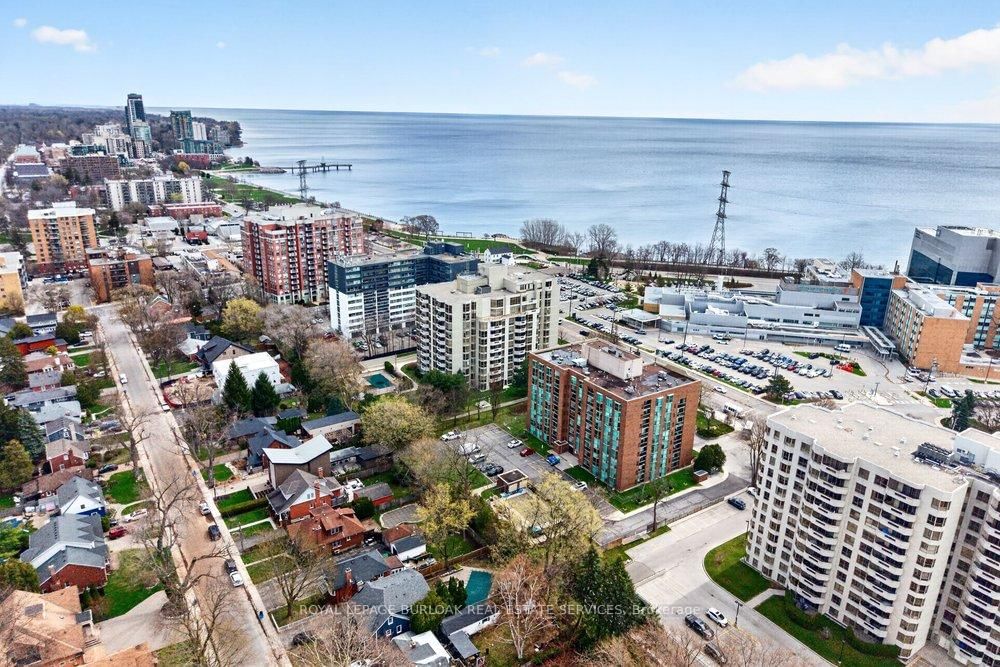 1225 North Shore Boulevard E, Unit 307 - Photo 34