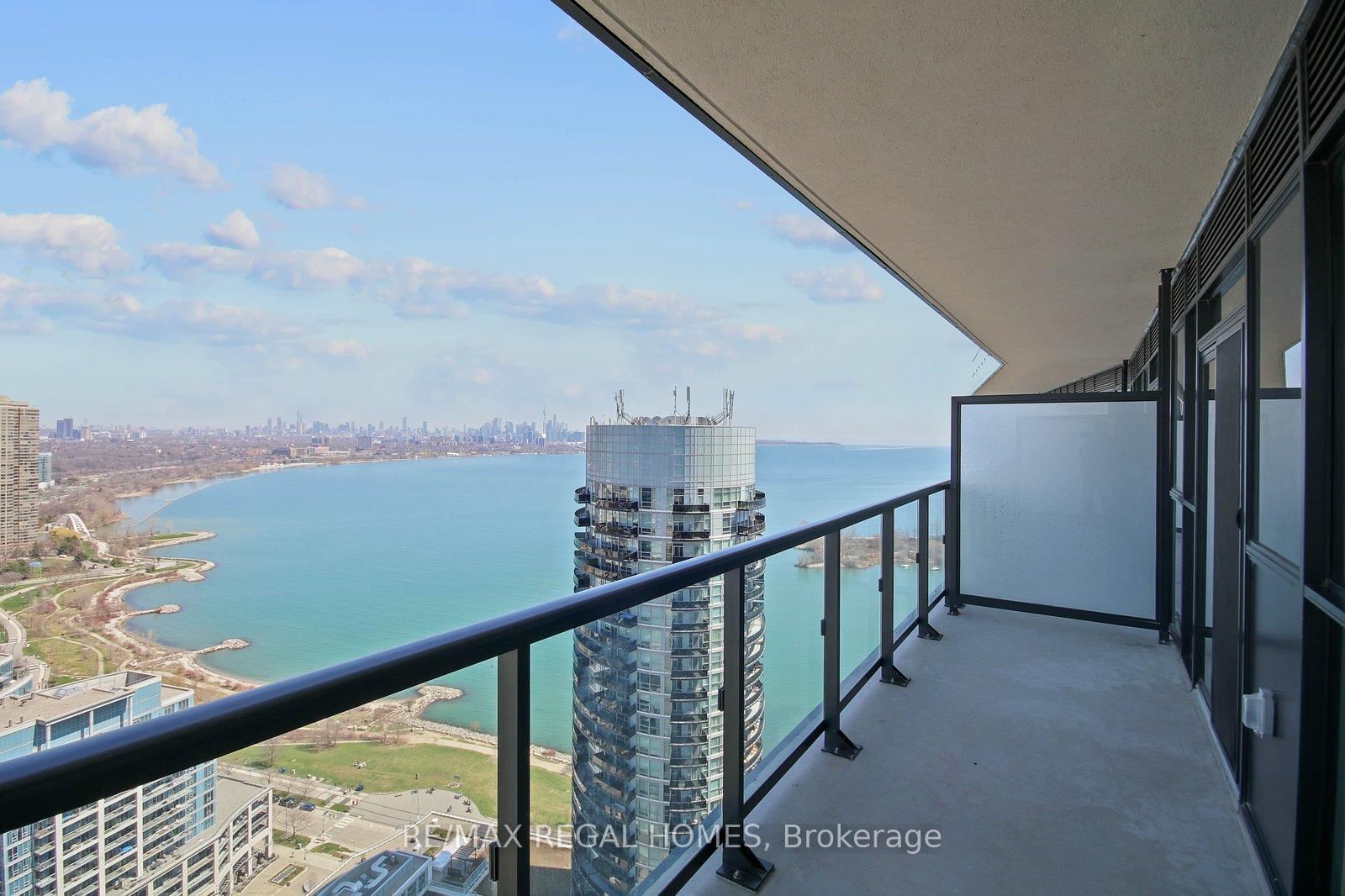 38 Annie Craig Drive, Unit 3512