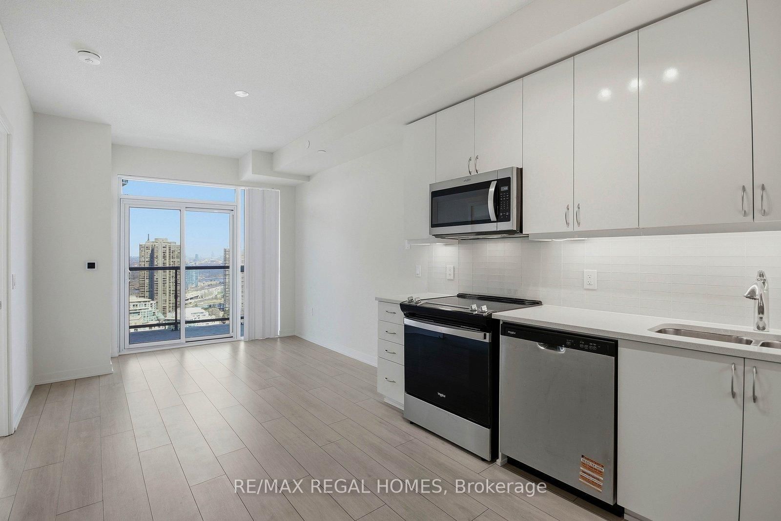 38 Annie Craig Drive, Unit 3512 - Photo 3