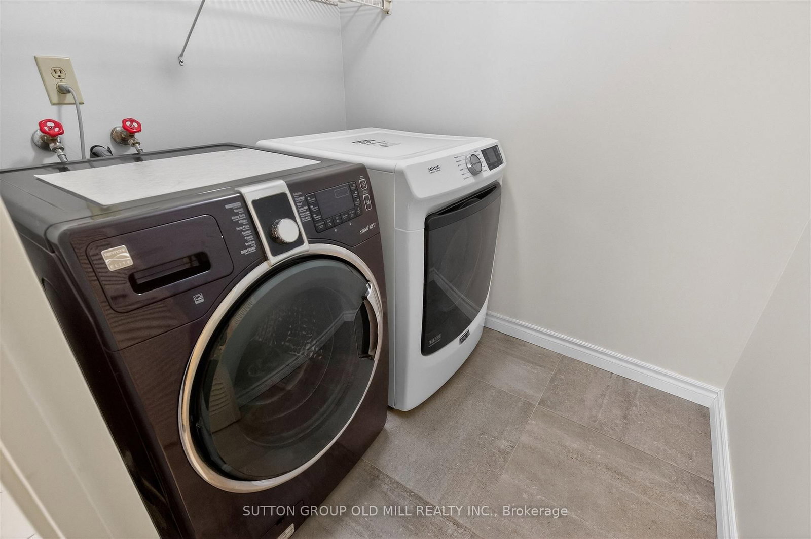 240 Scarlett Road, Unit 613 - Photo 20