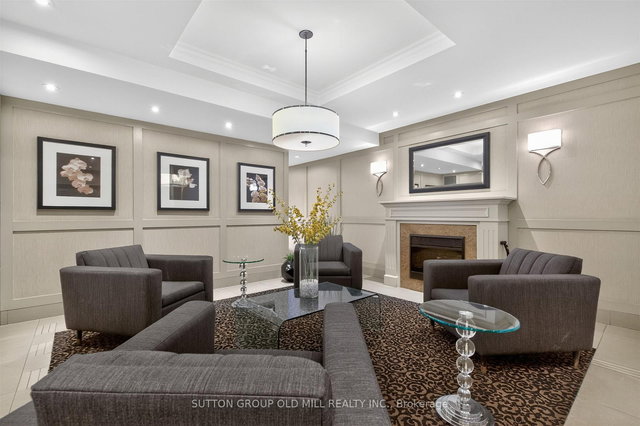 613 - 240 Scarlett Road