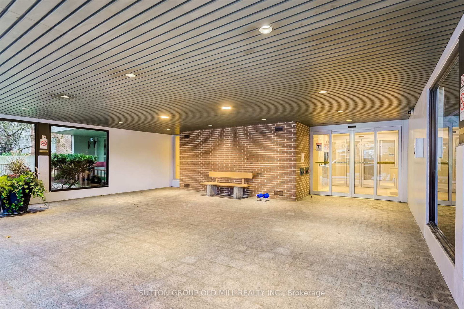 240 Scarlett Road, Unit 613 - Photo 31