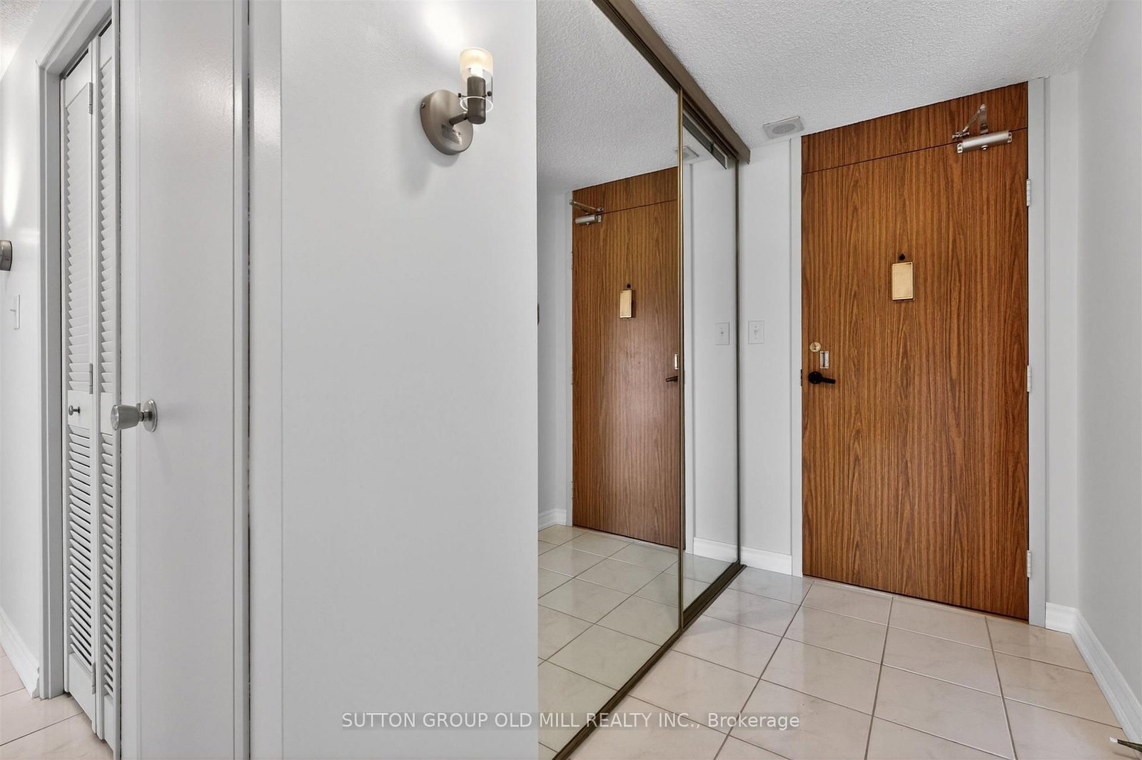 240 Scarlett Road, Unit 613 - Photo 5