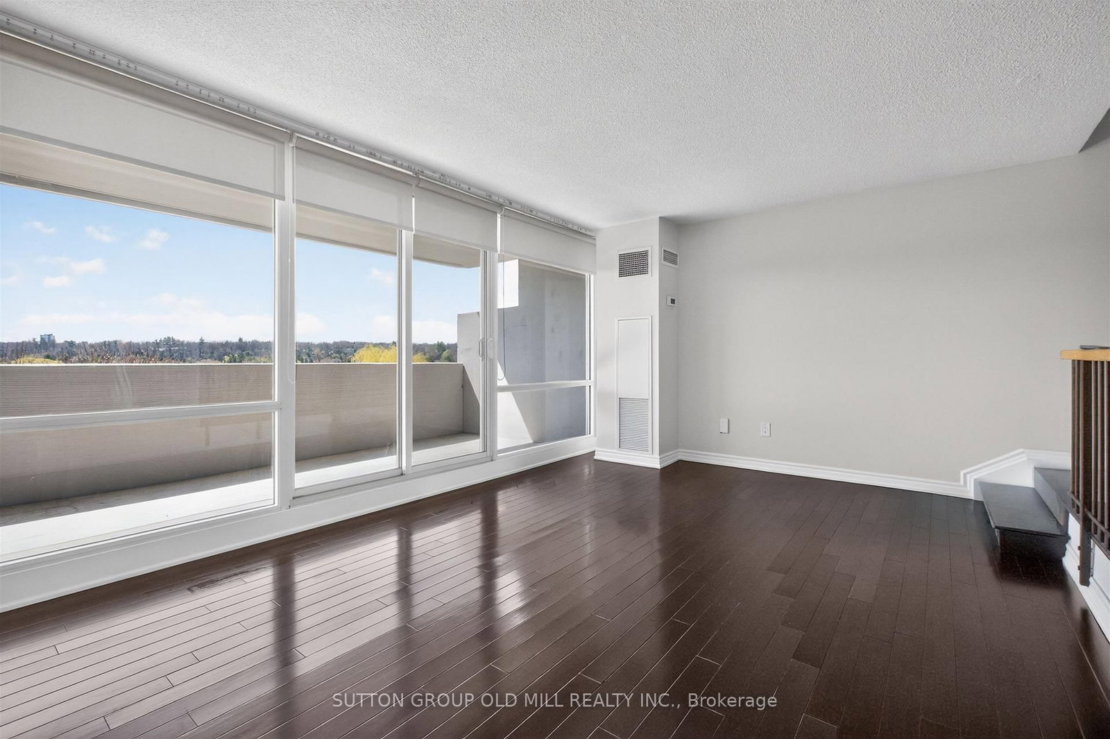 240 Scarlett Road, Unit 613 - Photo 8