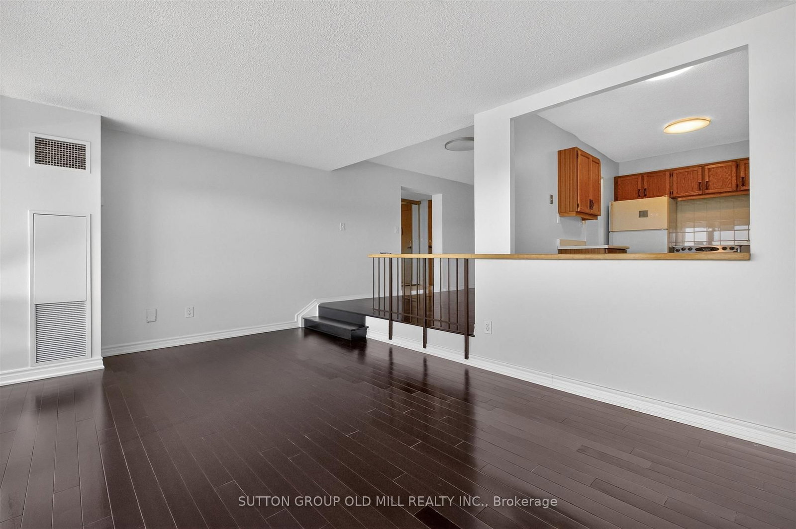 240 Scarlett Road, Unit 613 - Photo 9