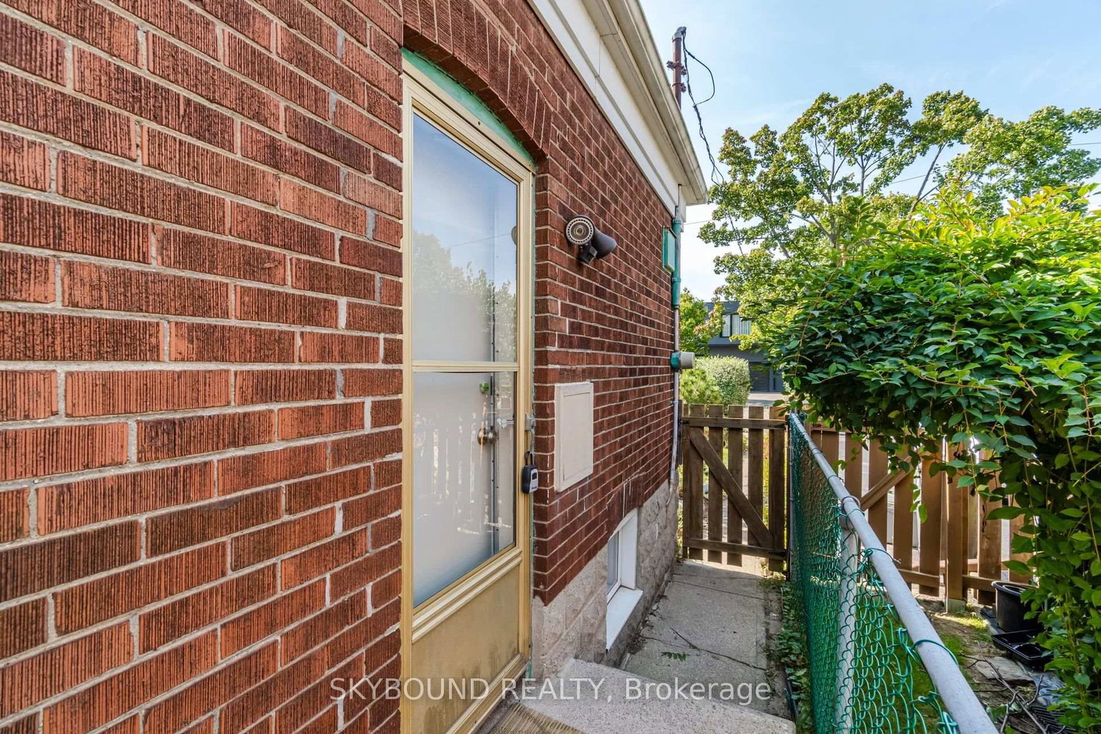 129 Milton Street - Photo 10