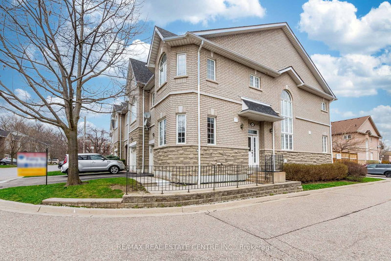 85 - 470 Faith Dr, Mississauga, L5R 4E9 | Image 2