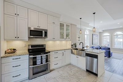 9B Harlton Cres | Toronto | Image