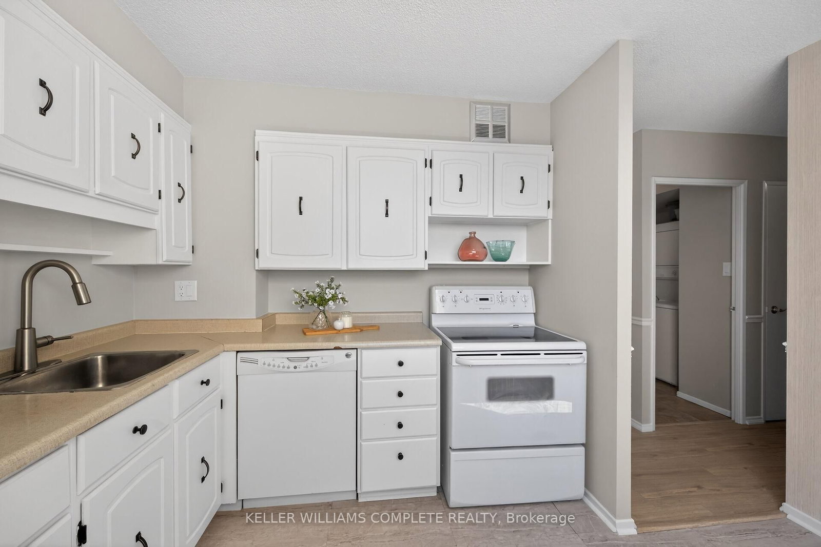 700 Dynes Road, Unit 904 - Photo 9