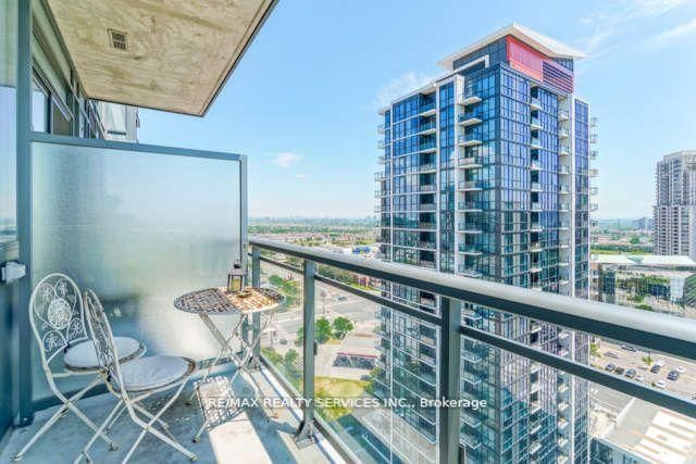 5025 Four Springs Avenue, Unit 1806 - Photo 13