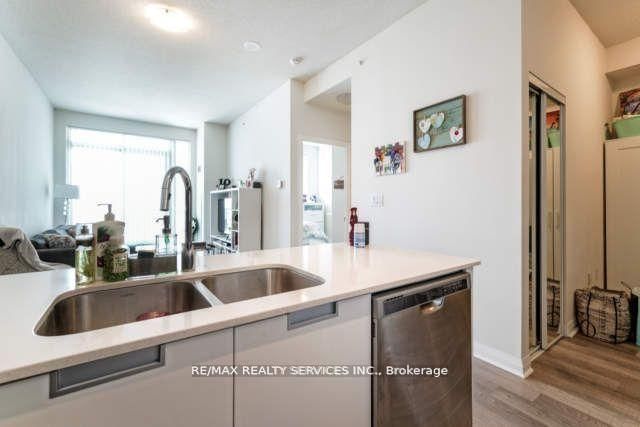 5025 Four Springs Avenue, Unit 1806 - Photo 4