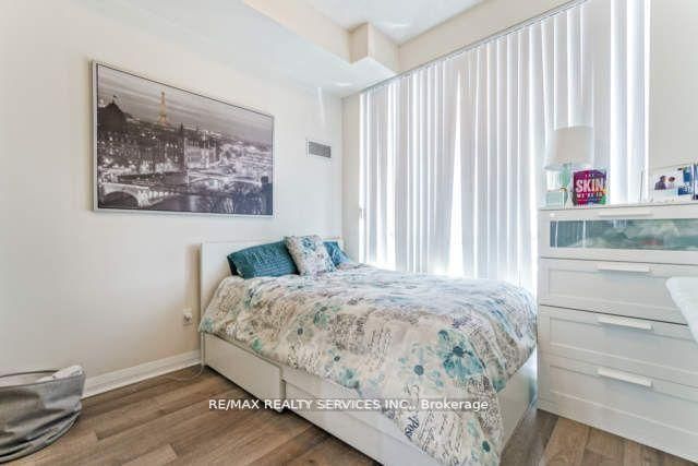 5025 Four Springs Avenue, Unit 1806 - Photo 7