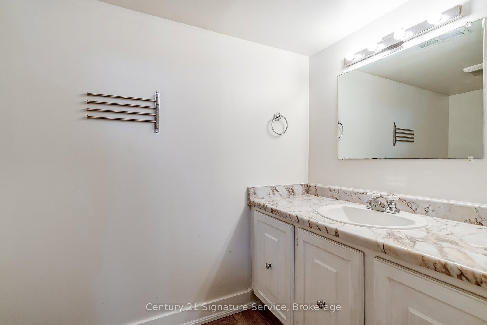 1951 Rathburn Road E, Unit 177 - Photo 29