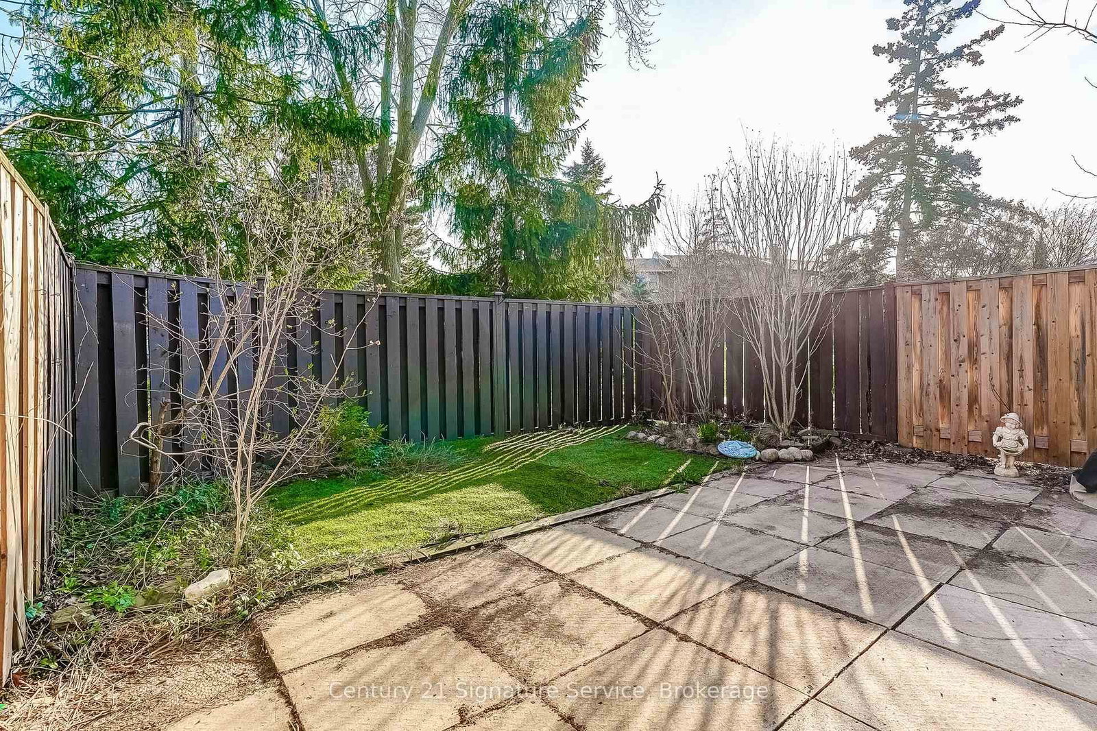 1951 Rathburn Road E, Unit 177 - Photo 33