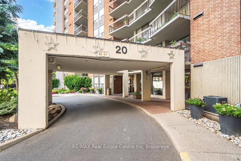 1204 - 20 Mississauga Valley Blvd, Mississauga, L5A 3S1 | Image 2