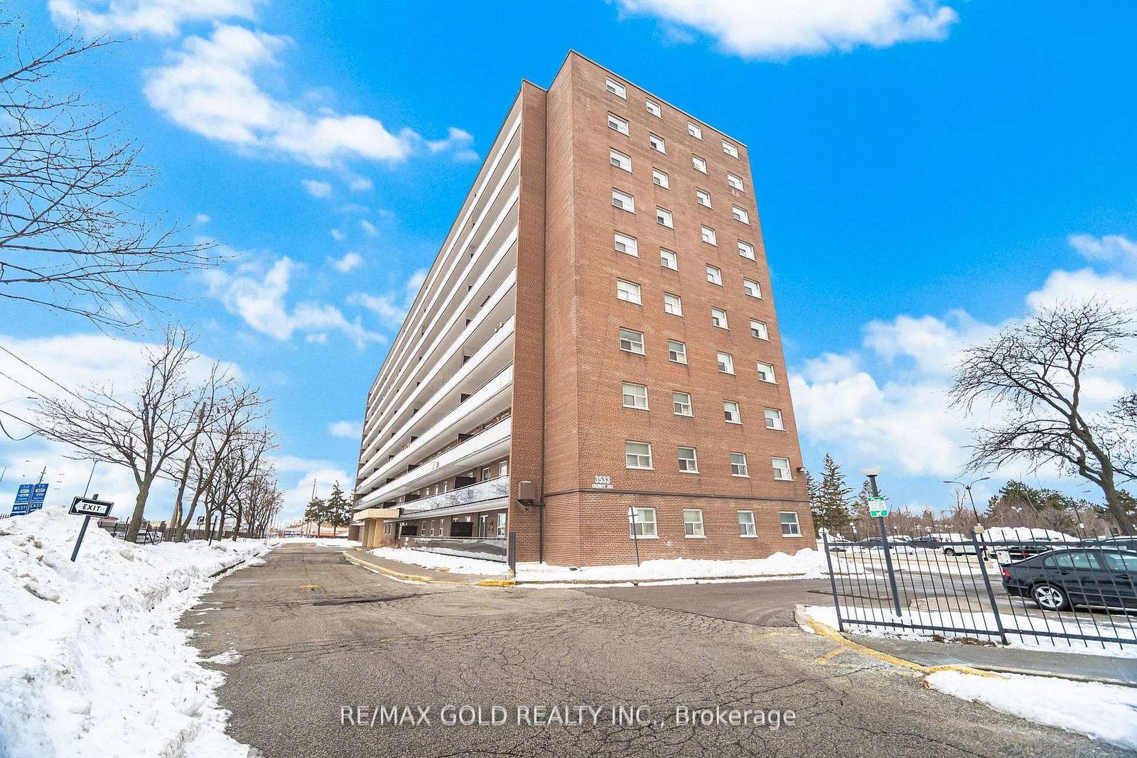 3533 Derry Road, Unit 607