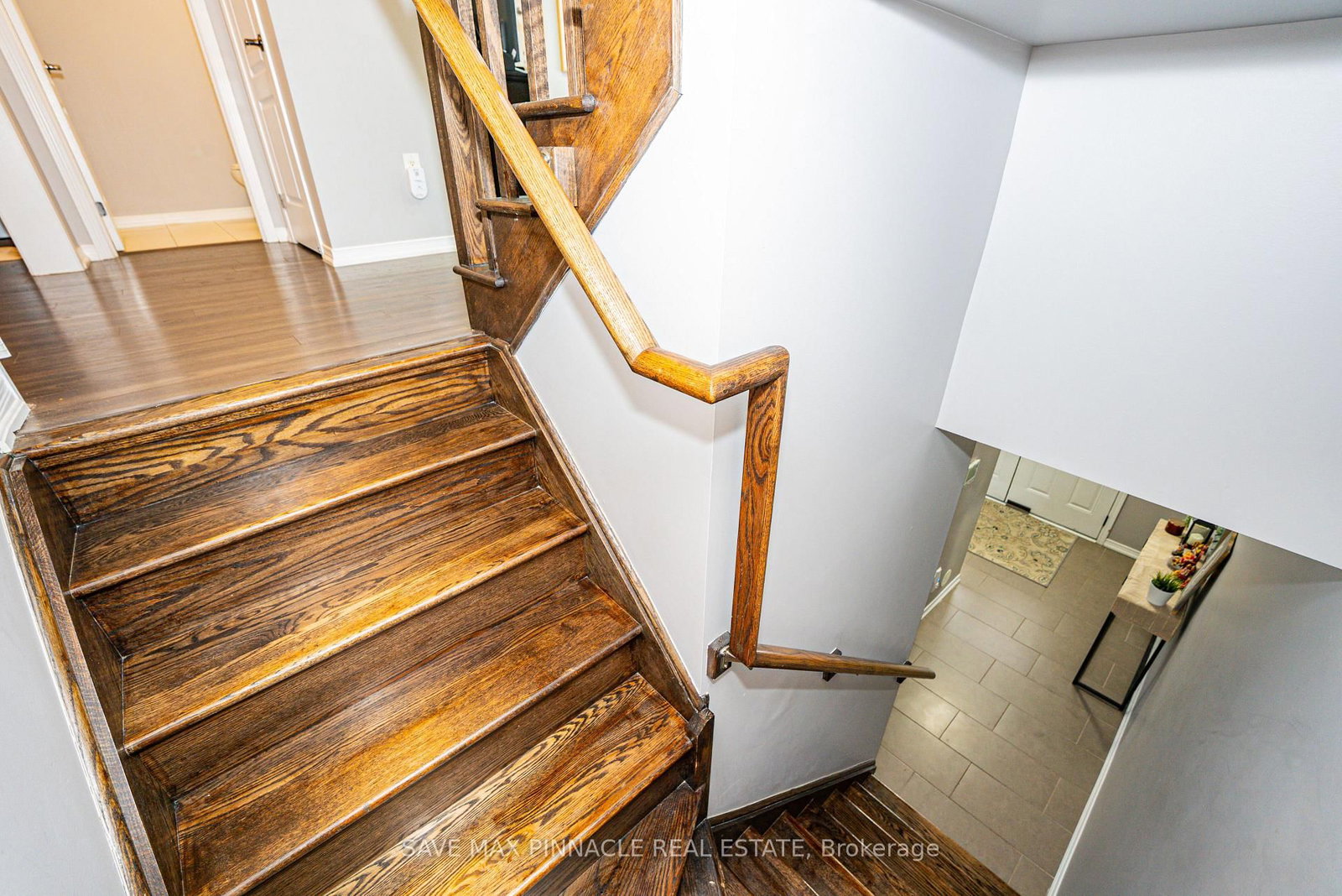 25 Golden Springs Drive - Photo 10