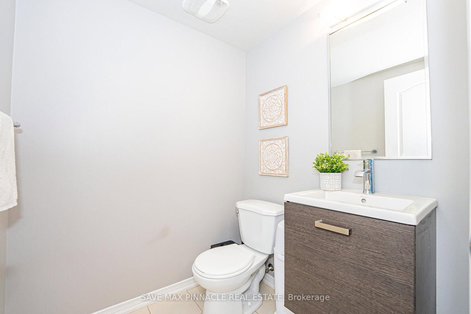 25 Golden Springs Drive - Photo 21