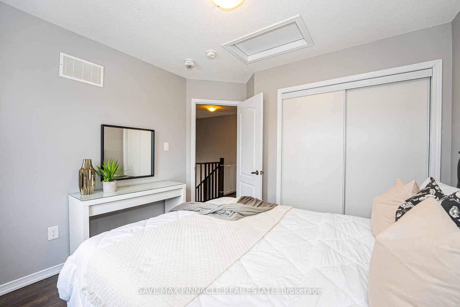 25 Golden Springs Drive - Photo 33