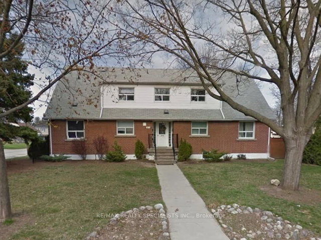 3 - 2016 Edinburgh Drive