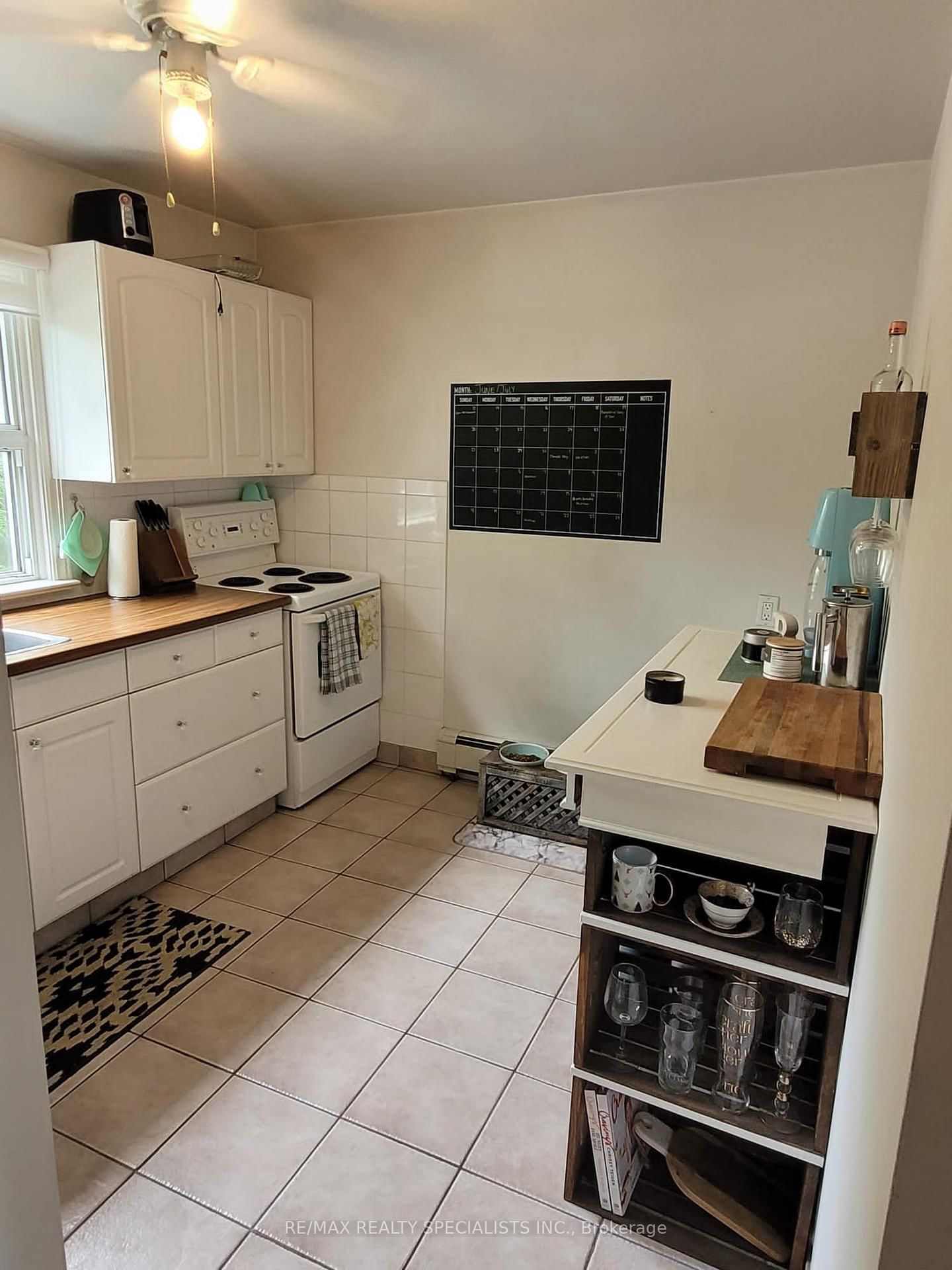 2016 Edinburgh Drive, Unit 3 - Photo 10